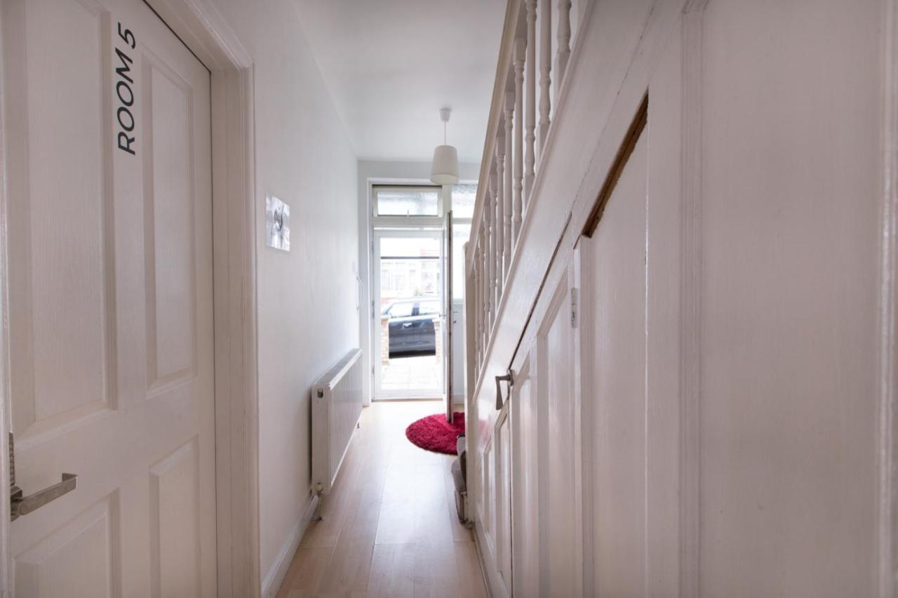 Tooting Bec Rooms By Dc London Rooms Extérieur photo